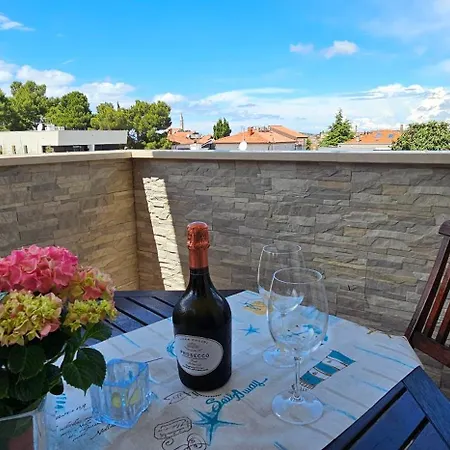 Tena Croatia Apartment